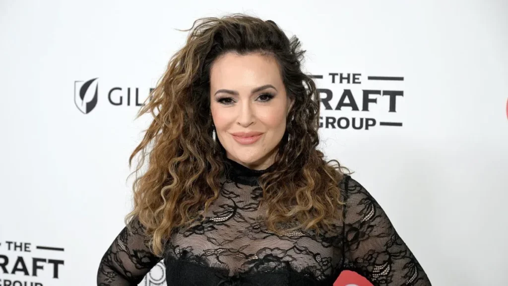Alyssa Milano Height